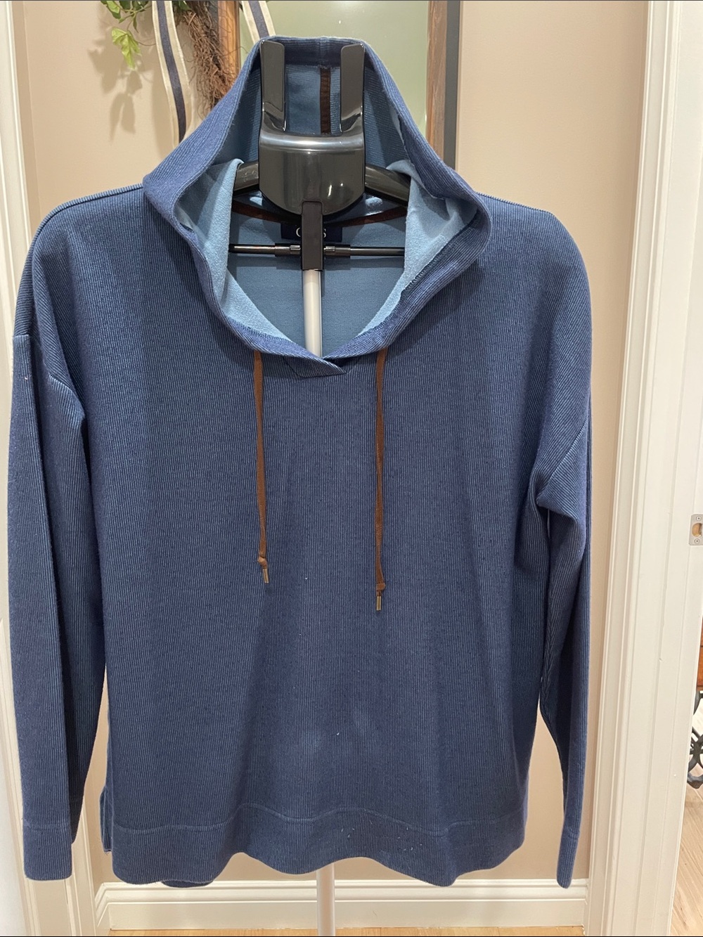 Women’s Blue Hooded Pullover Sweatshirt